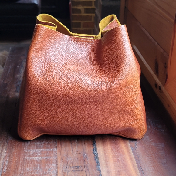 Portland Leather Butterfly Bag In SIENNA - Picture 2 of 6